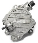 Vákuová pumpa brzdového systému 5 valec diesel 2.4D/D3/D4/D5 šikmý vývod P1/P3 (2012-)