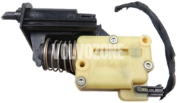 Zámok dvierok palivovej nádrže P80 C70/P1 C70 II
