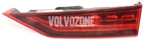 Zadné svetlo pravé, vnútorné SPA V60 II(XC) s hmlovkou